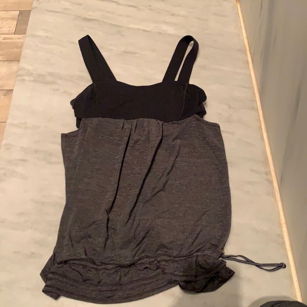 Lululemon workout tank